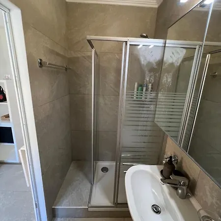 Appt 4 Recientemente Renovado